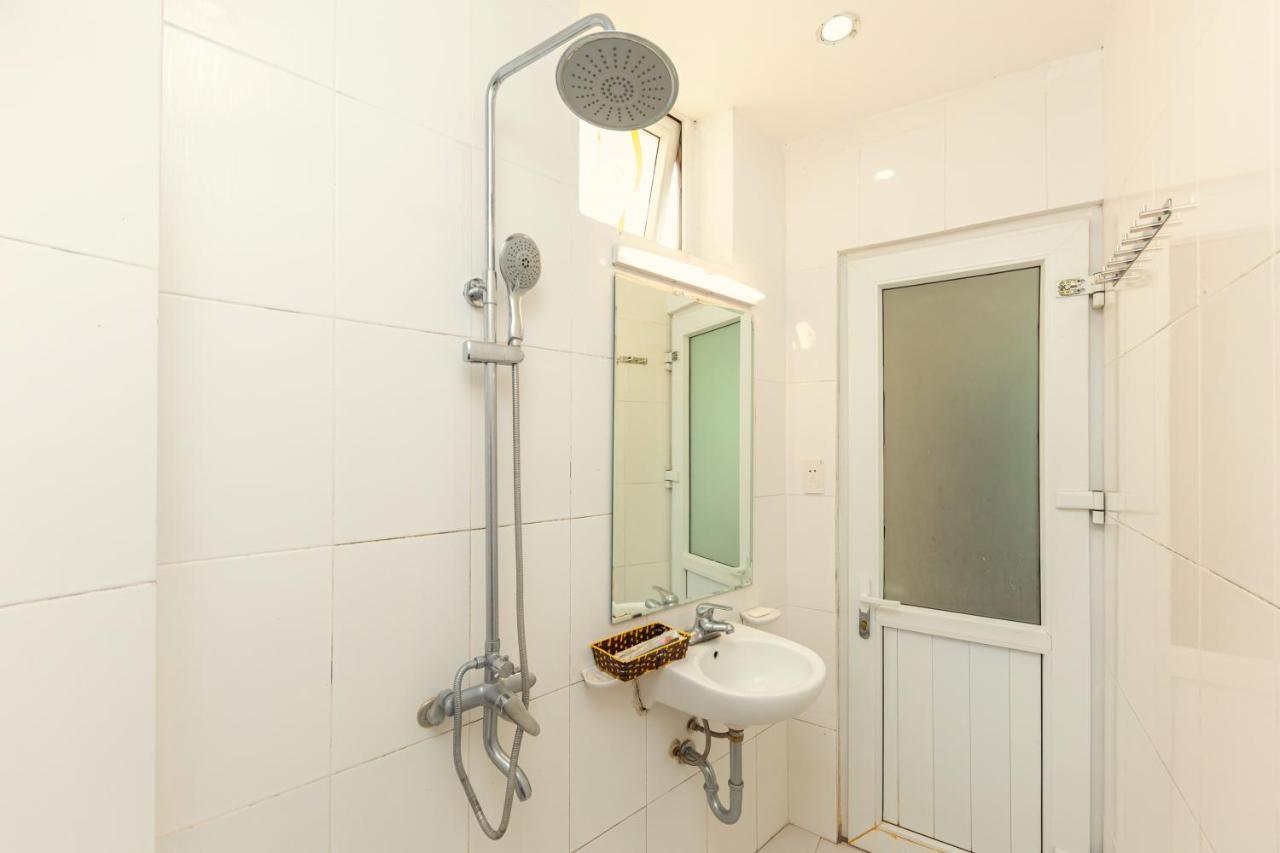 Oyo 1133 Ngan Son Hotel Ханой Экстерьер фото